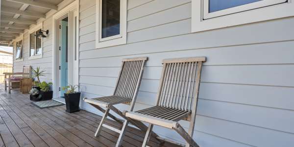 What are the pros and cons of a wraparound verandah on your new Tasbuilt Home?
