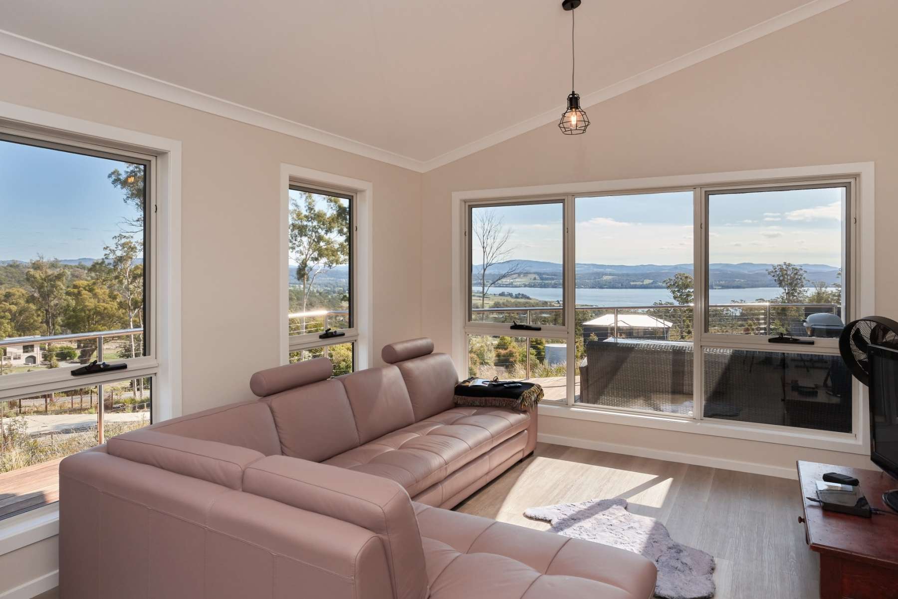 Outdoor Living & River Views Swan Bay Tasbuilt Homes