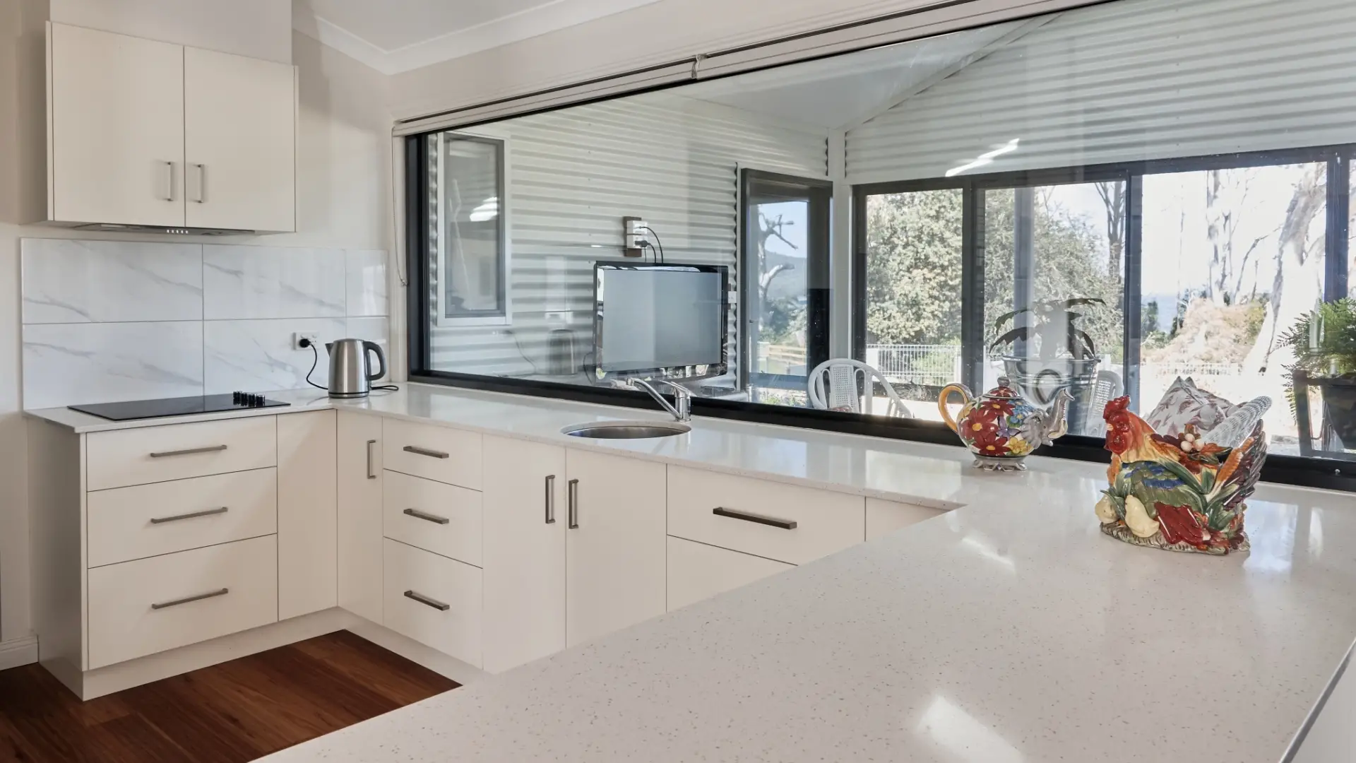 Window Splash backs in kitchen