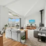 Old Beach Luxmoor Home 7