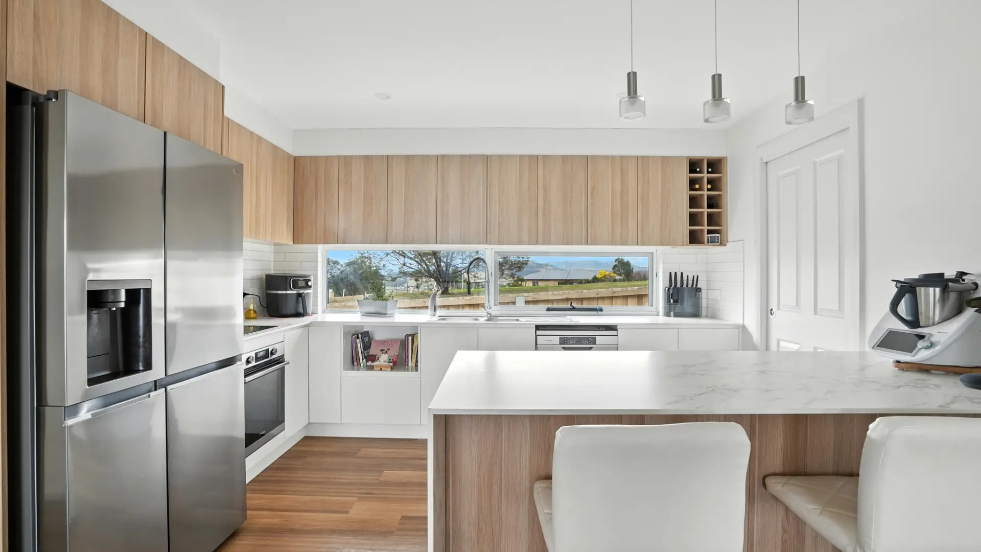 Old Beach Luxmoor Home 20