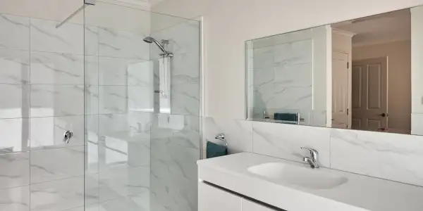 Choosing the right bathroom vanity for your new modular home