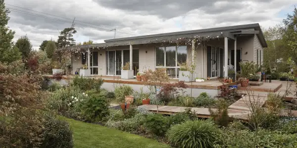 A Nature Lovers Garden