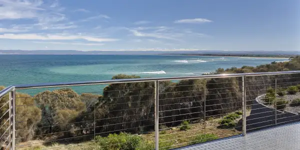 Best beach house designs in Tasmania