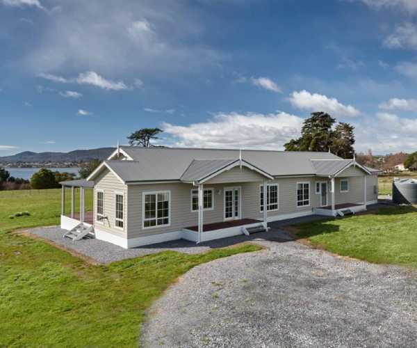 2 Beautiful Modular Country Home in Northern Tasmania