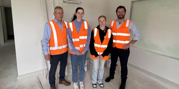 Backing Tassie Tradies: Minister Felix Ellis Visits the Tasbuilt Yard